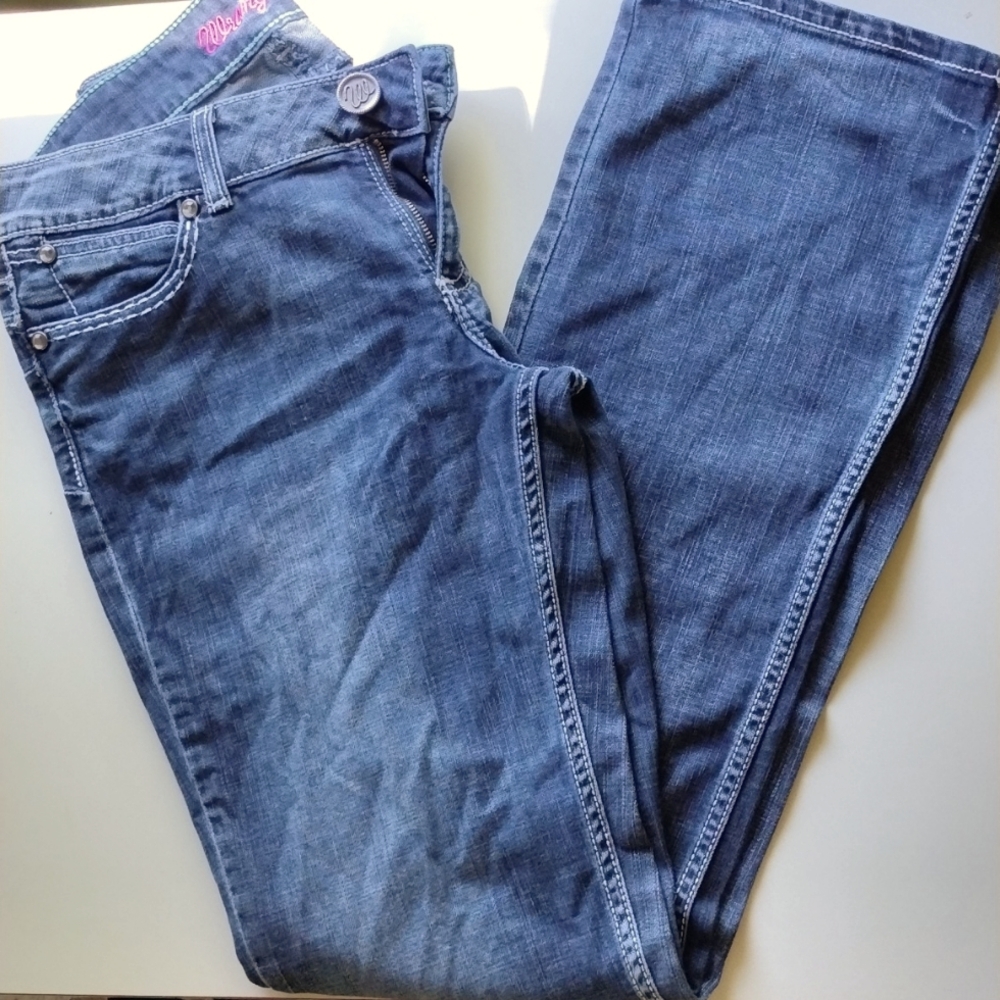 Women's Wrangler Jeans Size 9/10 x 34